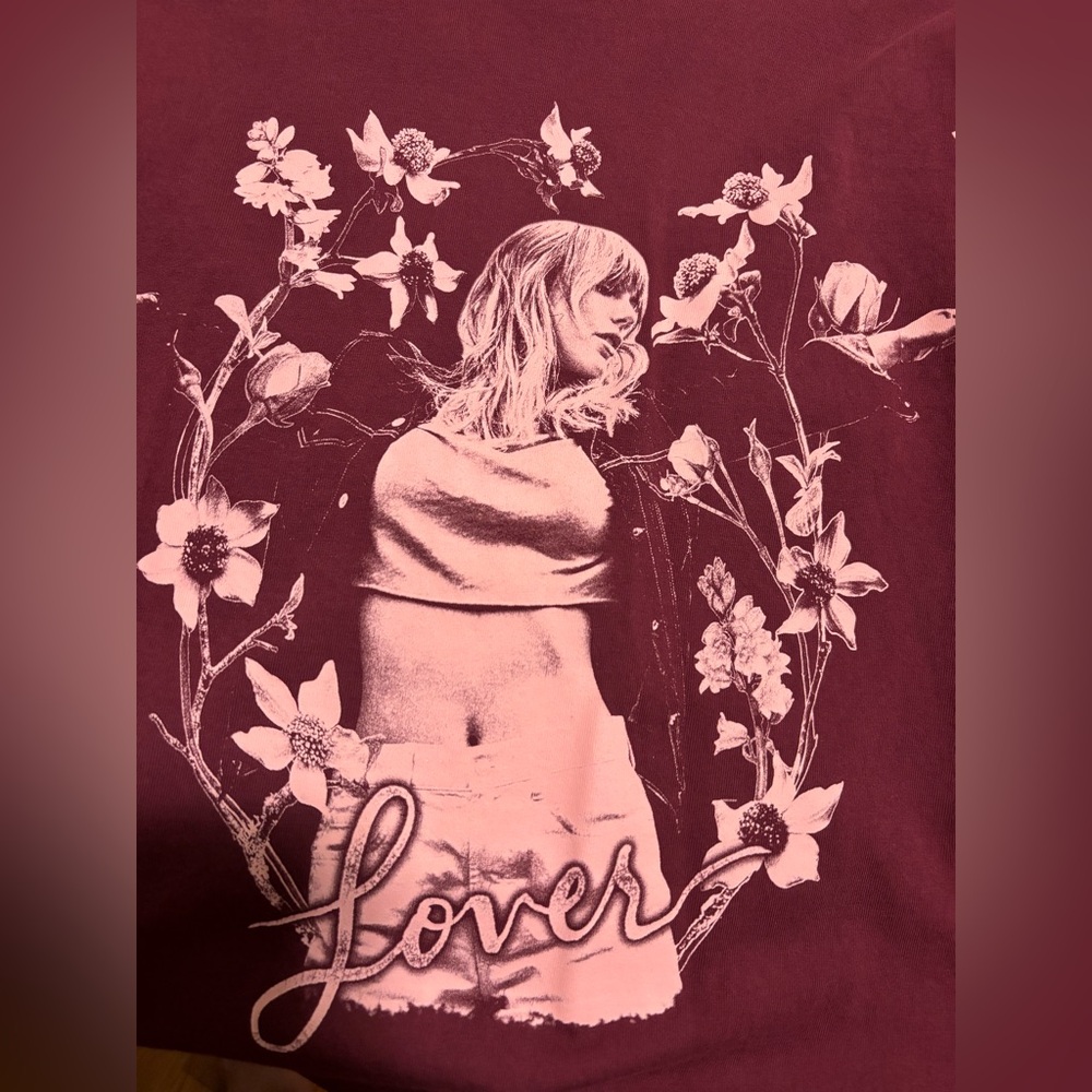 Taylor Swift Burgundy ‘Lover’ tee